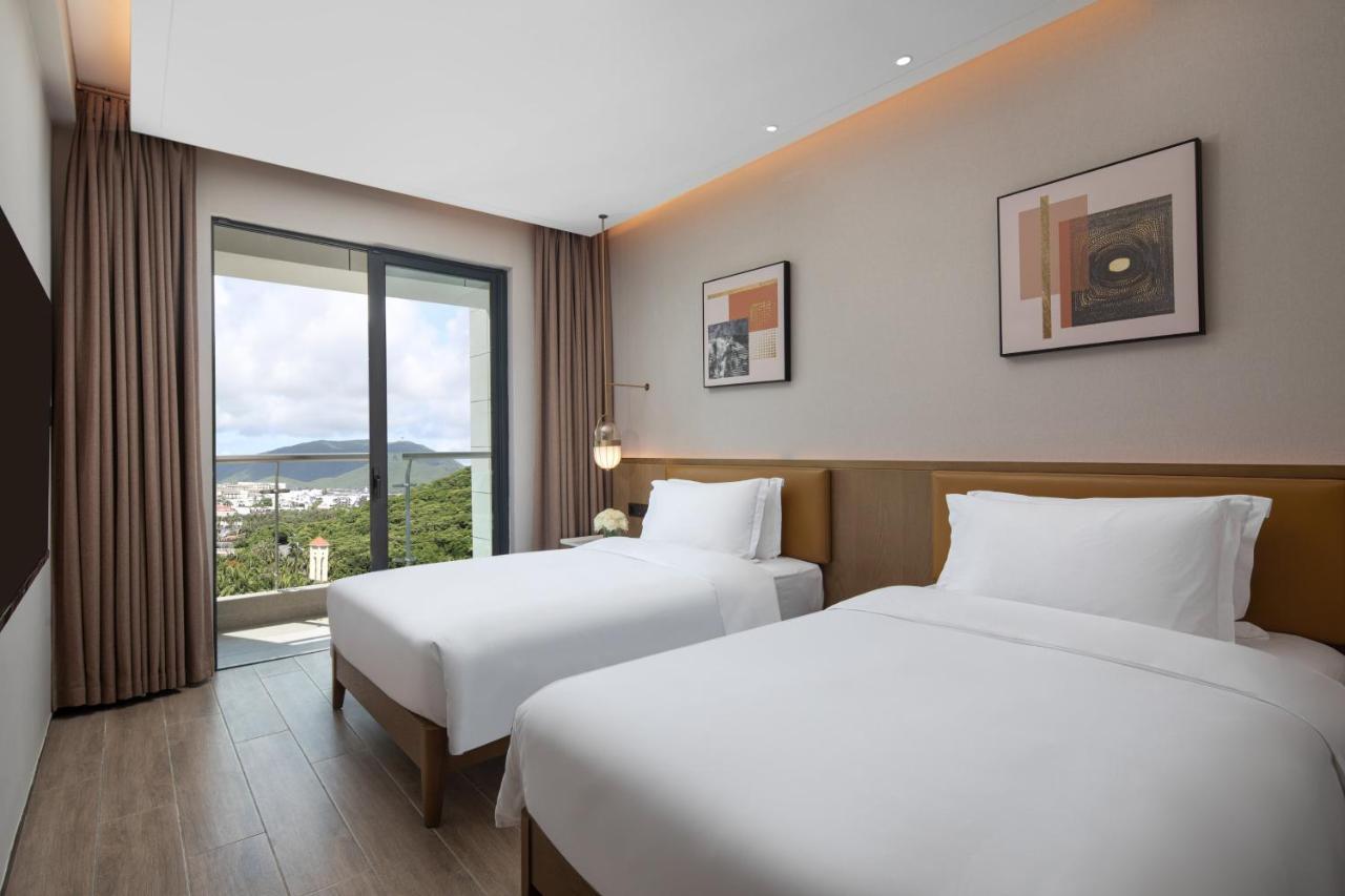 Holiday Inn & Suites Sanya Yalong Bay Exterior foto